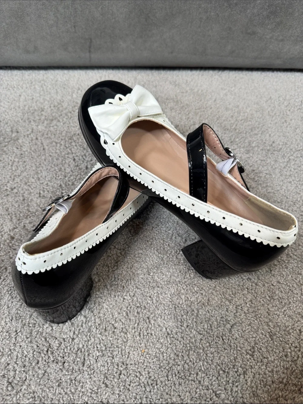 Women’s Black Chunky Heel Mary Jane Pumps Cute Bow & Hearts Round Toe Size 6 NEW
